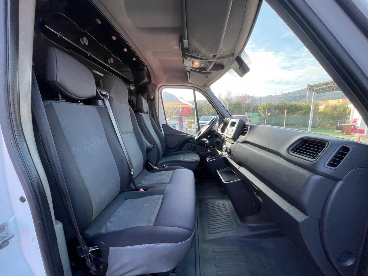 RENAULT Master 5ª serie Master T35 2.3 dCi 135...