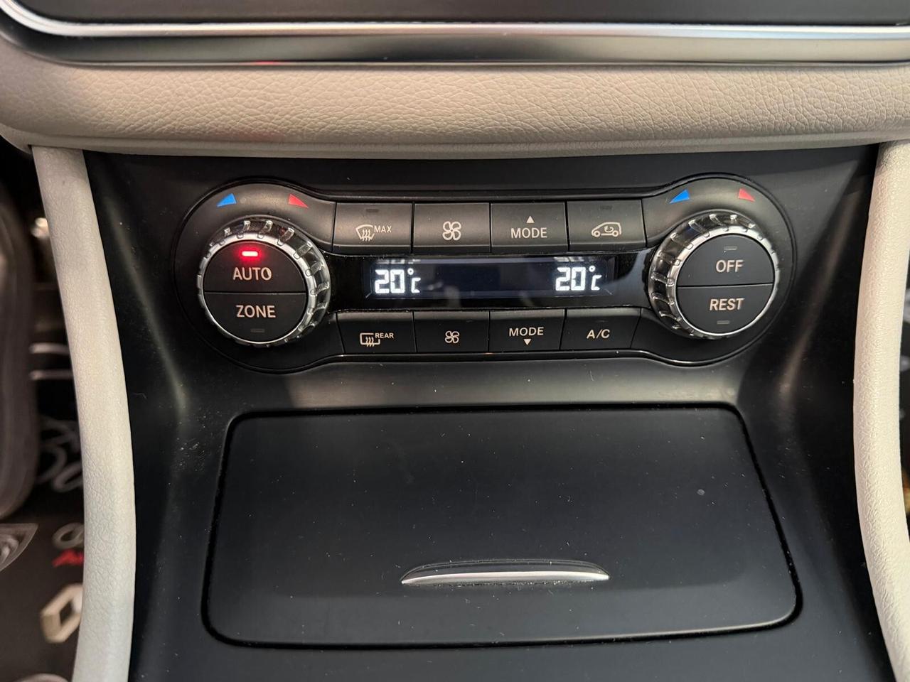 MERCEDES CLA 220D SHOOTING BRAKE PREMIUM 2.2 177CV TETTO PELLE NAVI ANNO 2016