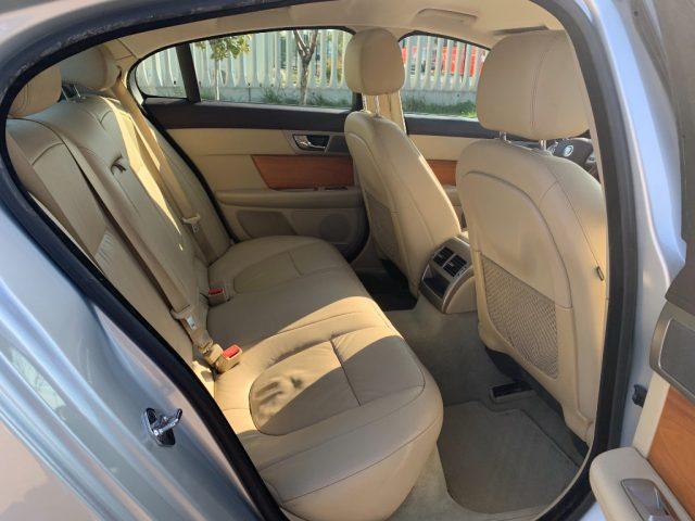 JAGUAR XF 3.0 V6 Luxury