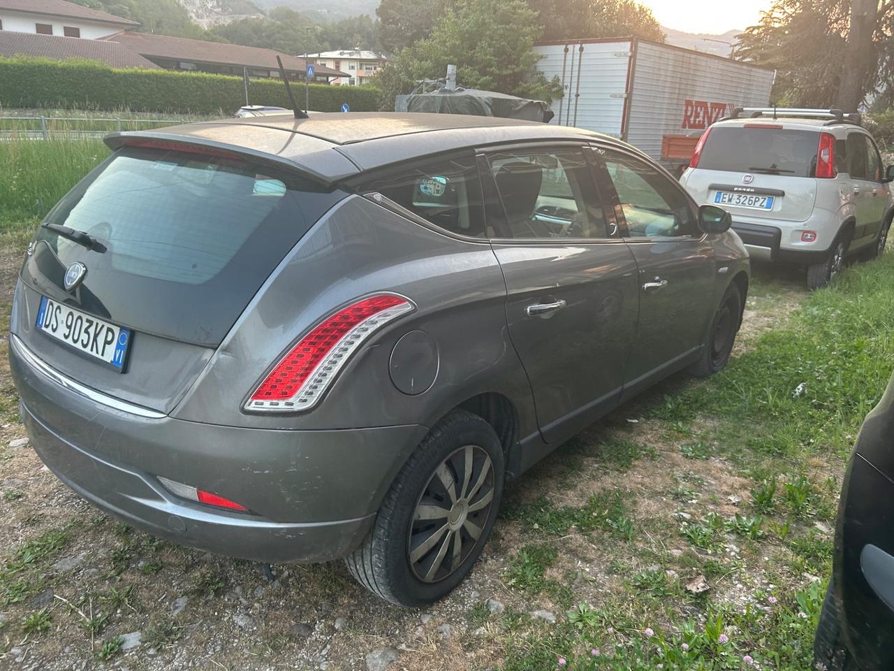 Lancia Delta 1.6 MJT DPF Selectronic Argento