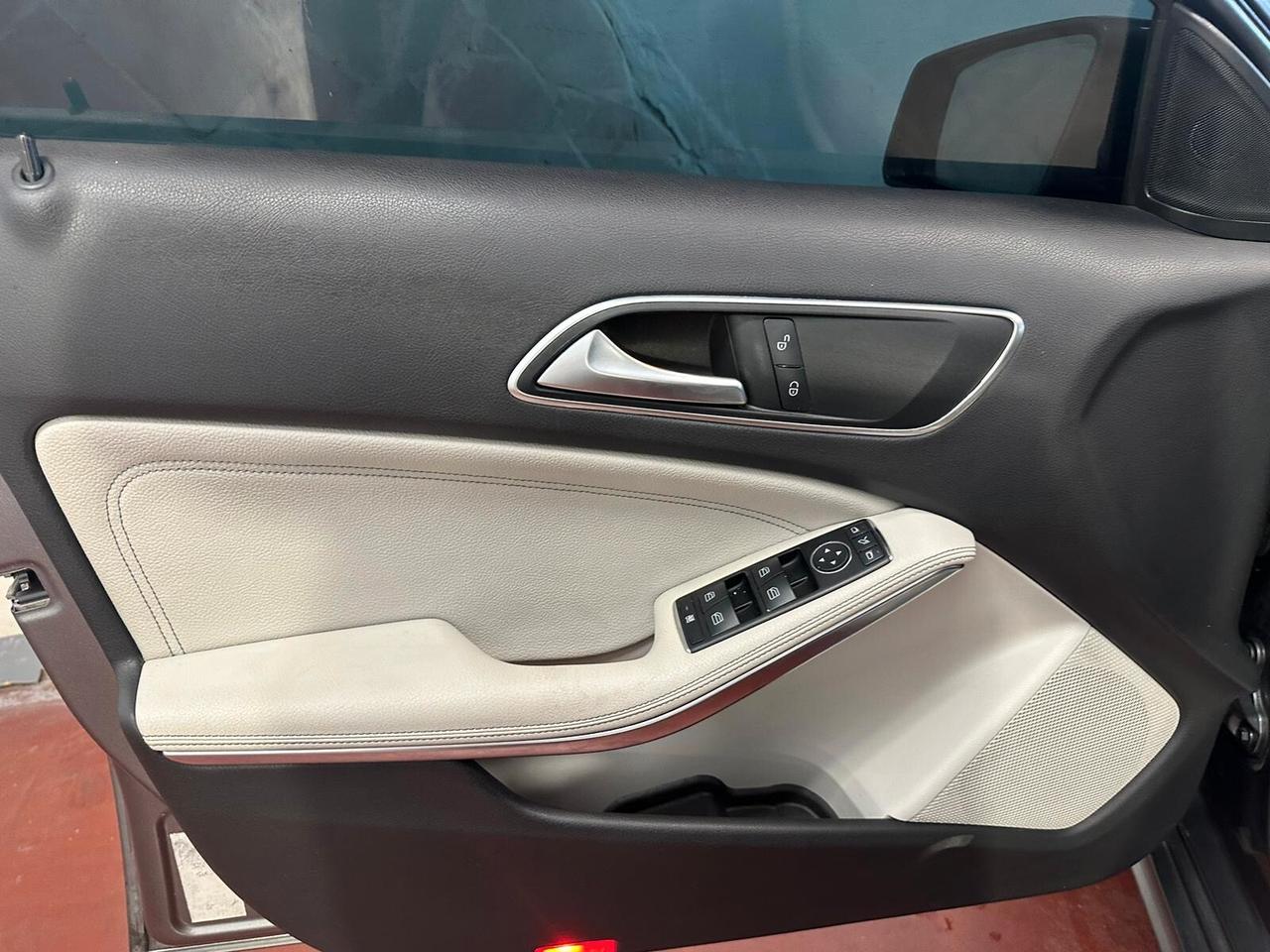 Mercedes-benz A 200 A 200 CDI BlueEFFICIENCY Premium