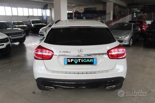 MERCEDES-BENZ GLA 200 d Automatic Executive