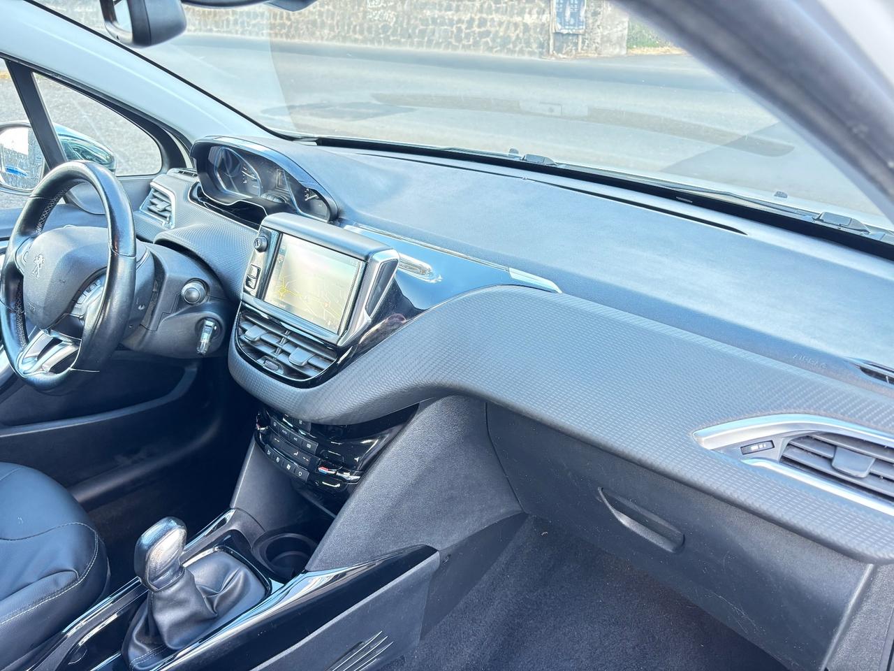 Peugeot 2008 BlueHDi 100 Allure