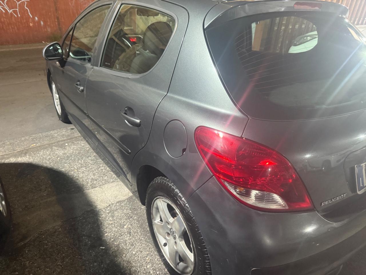 Peugeot 207 1.4 8V 75CV 5p. X Line