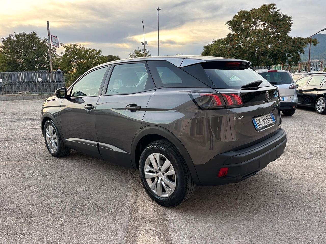 Peugeot 3008 BlueHDi 130 S&S Active Pack 04/2022