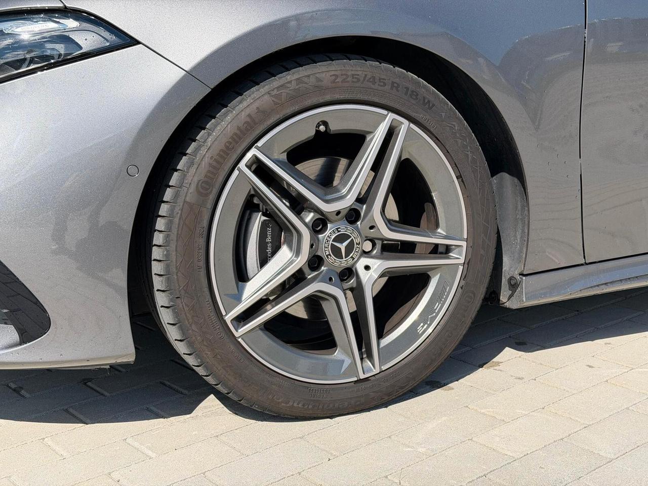 Mercedes-benz A 180 Automatic AMG Line Premium