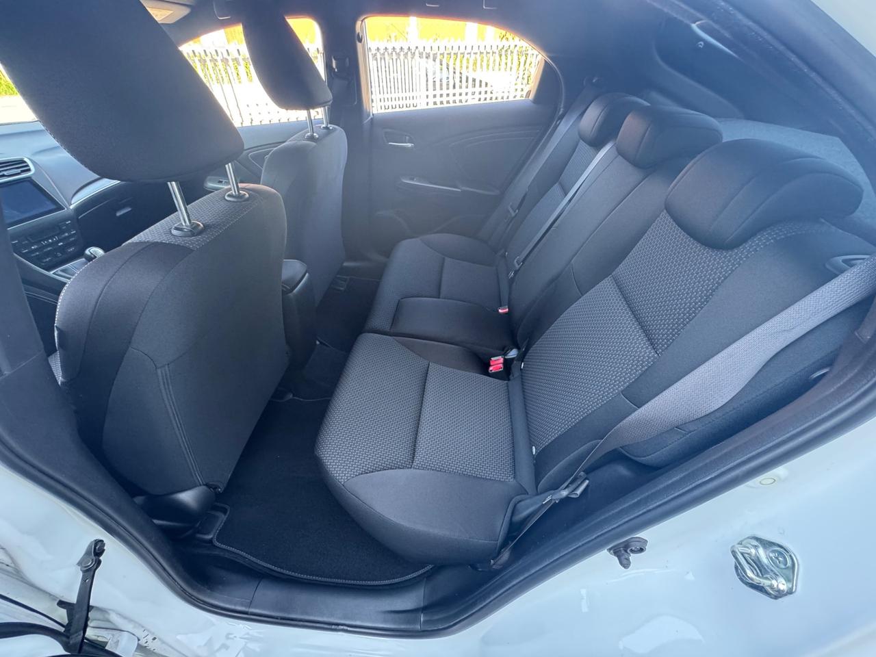 Honda Civic 1.6 i-DTEC Sport Connect