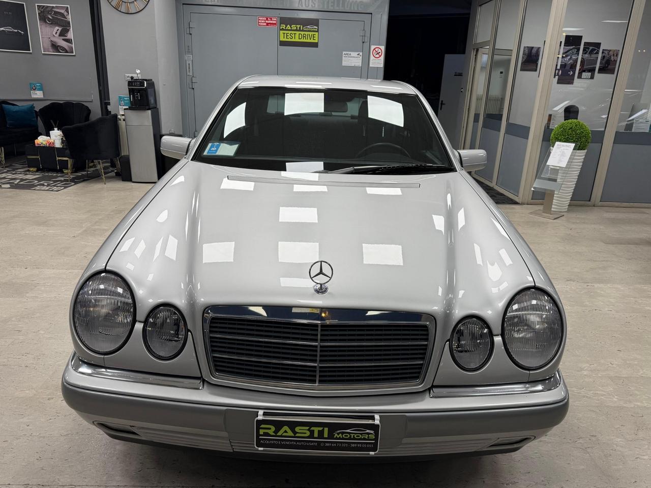 Mercedes-benz E 200 cat Elegance