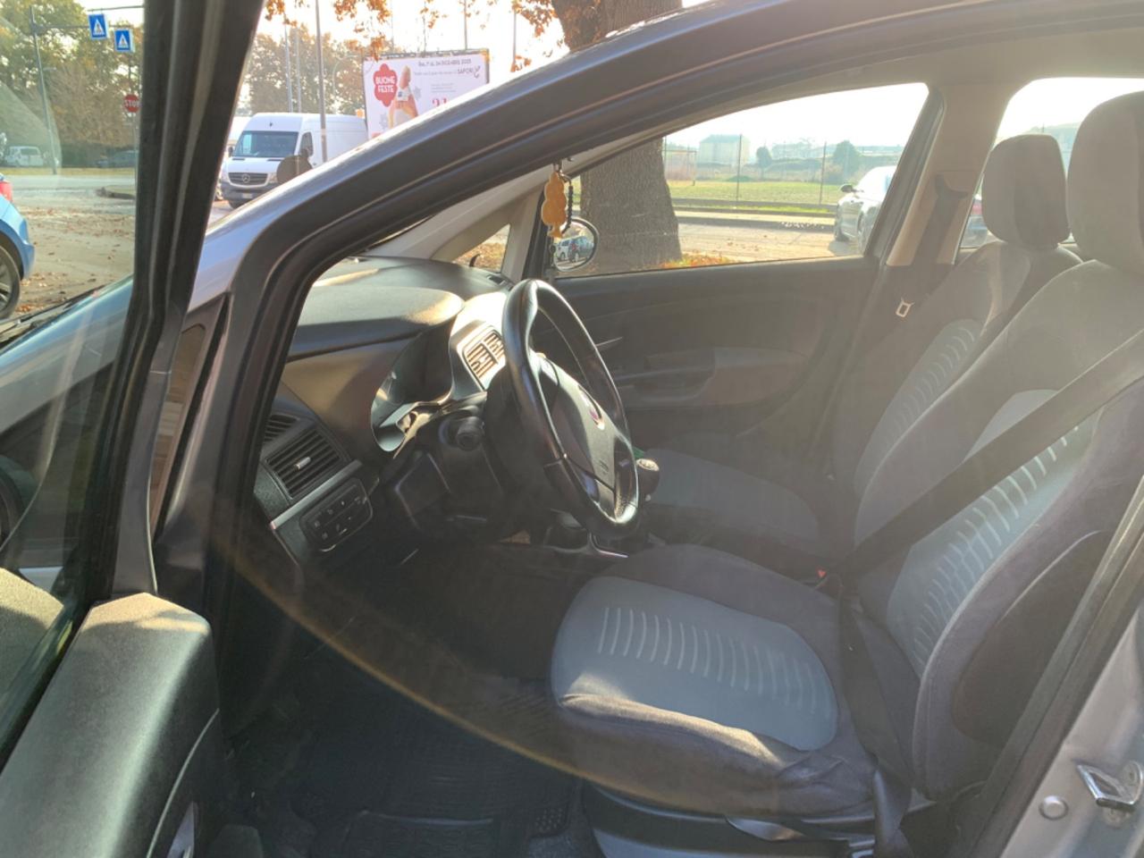 Fiat Panda Utilitaria 1.2 neopatentati