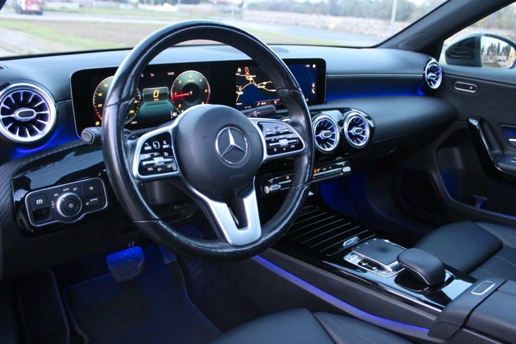 MERCEDES Classe A 180 d Aut. *Tetto *Luci Ambiente