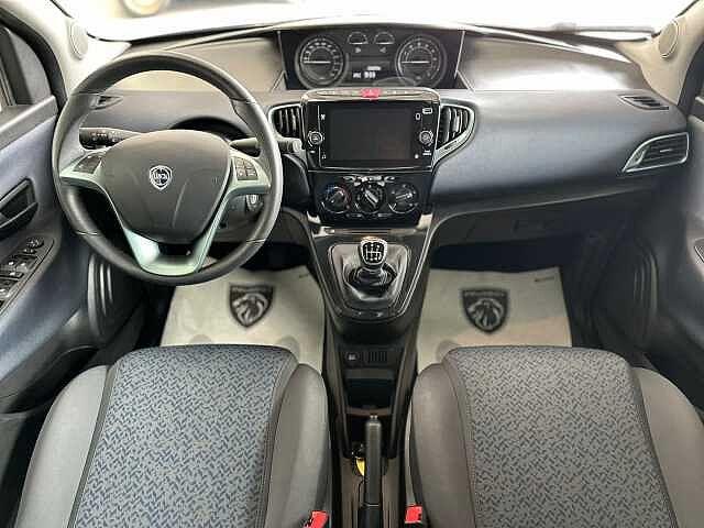 Lancia Ypsilon 1.0 FireFly 5 porte S&S Hybrid Ecochic