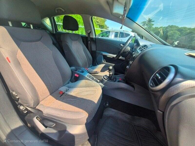 Seat Leon Leon 1.6 Style (MY09)