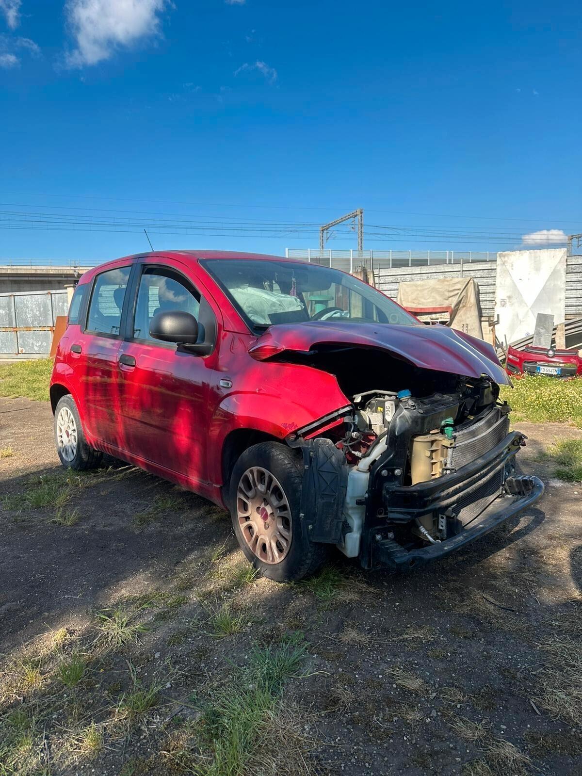 Fiat Panda 2016 1.2 - Easy - SINISTRATA