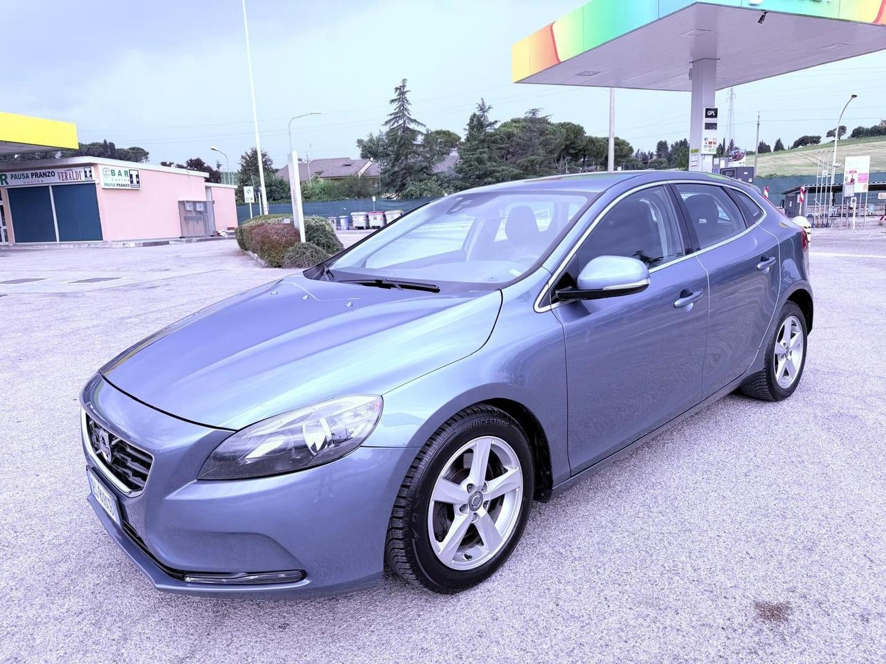 Volvo V40 D2 1.6 Powershift Summum