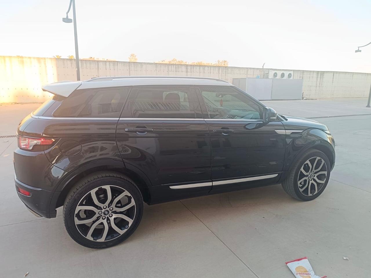 Land Rover Range Evoque 2.2 TD4 5p. Prestige