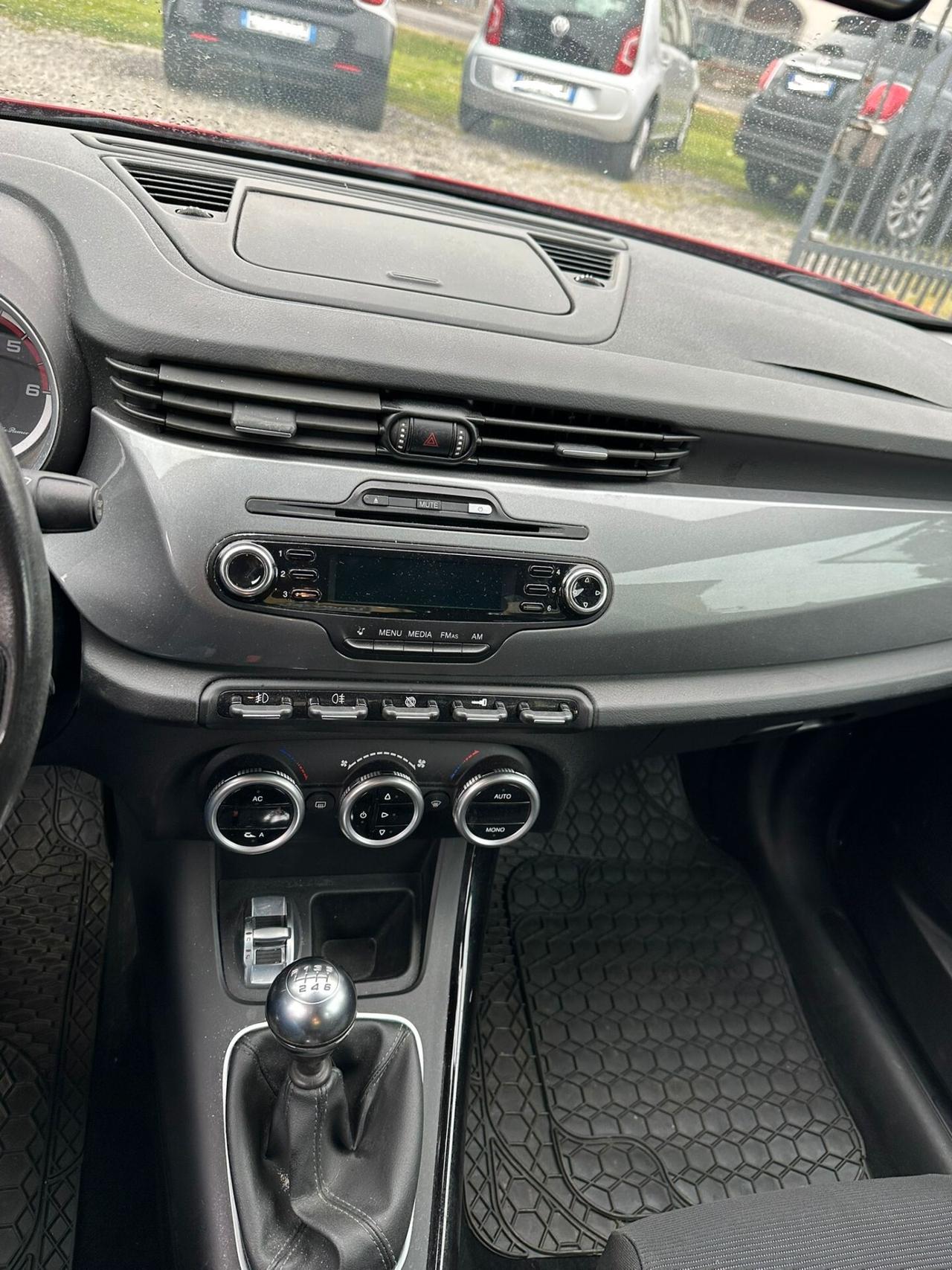 Alfa Romeo Giulietta 1.6 JTDm-2 105 CV Exclusive