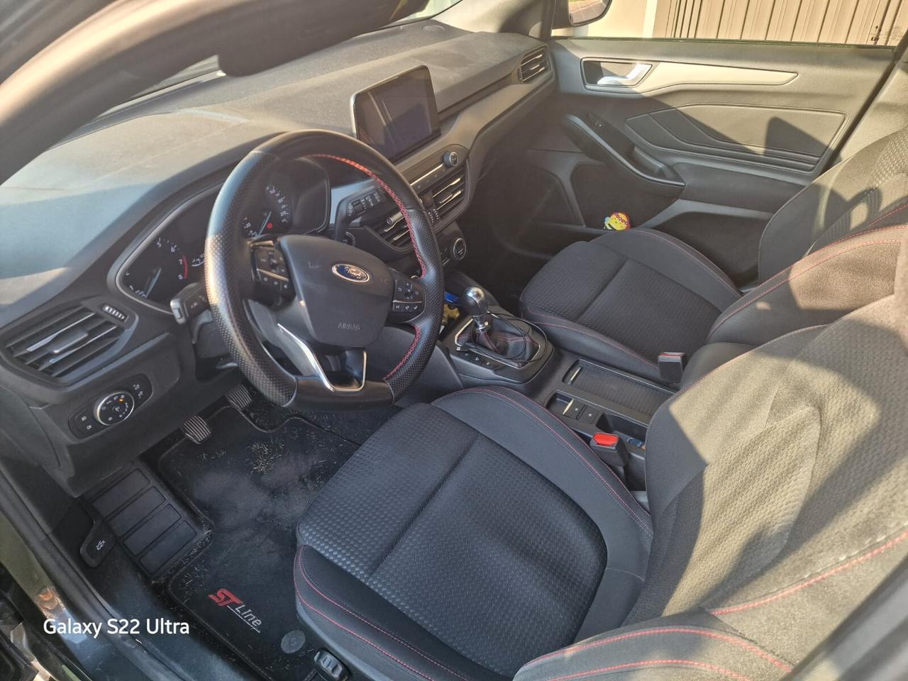 Ford Focus 1.0 EcoBoost Hybrid 125 CV 5p. ST-Line