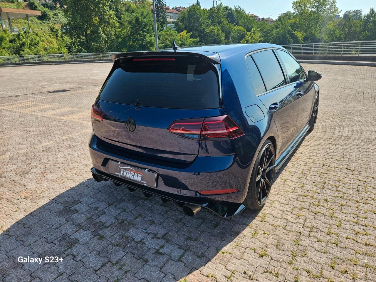 Volkswagen Golf 1.5 TSI ACT 5p. R line