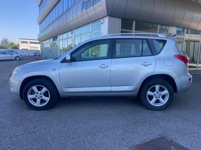 TOYOTA RAV 4 2.2 D-4D 136 CV Sol
