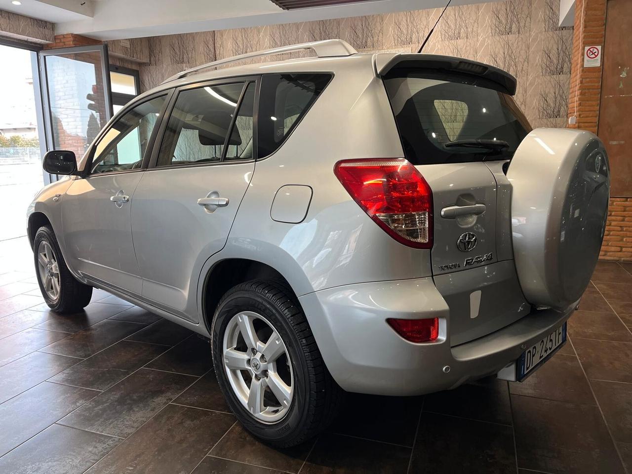 Toyota RAV 4 RAV4 2.2 D-4D 136 CV DPF Sol