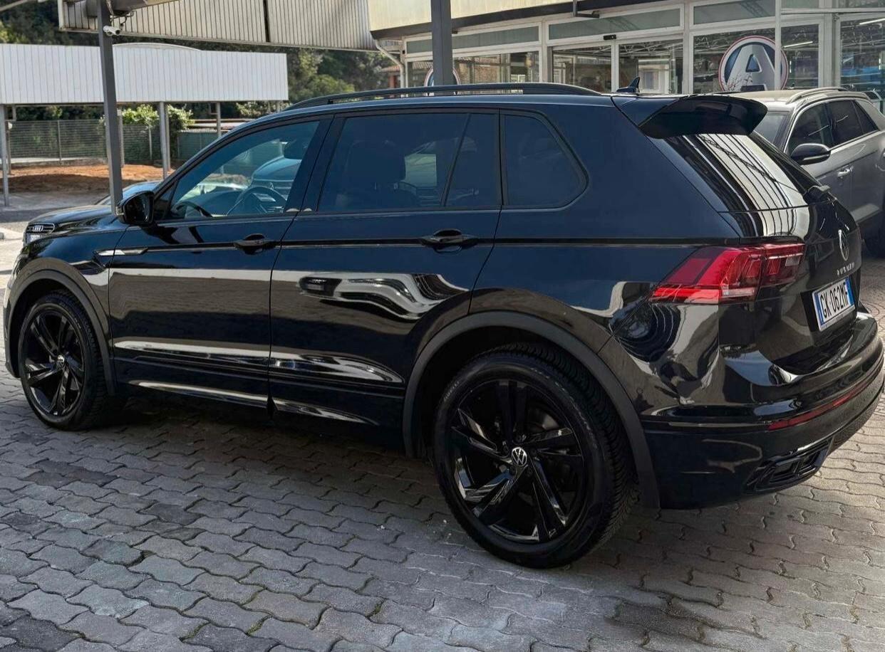 Volkswagen Tiguan 2.0 TDI 150 CV SCR DSG R-Line