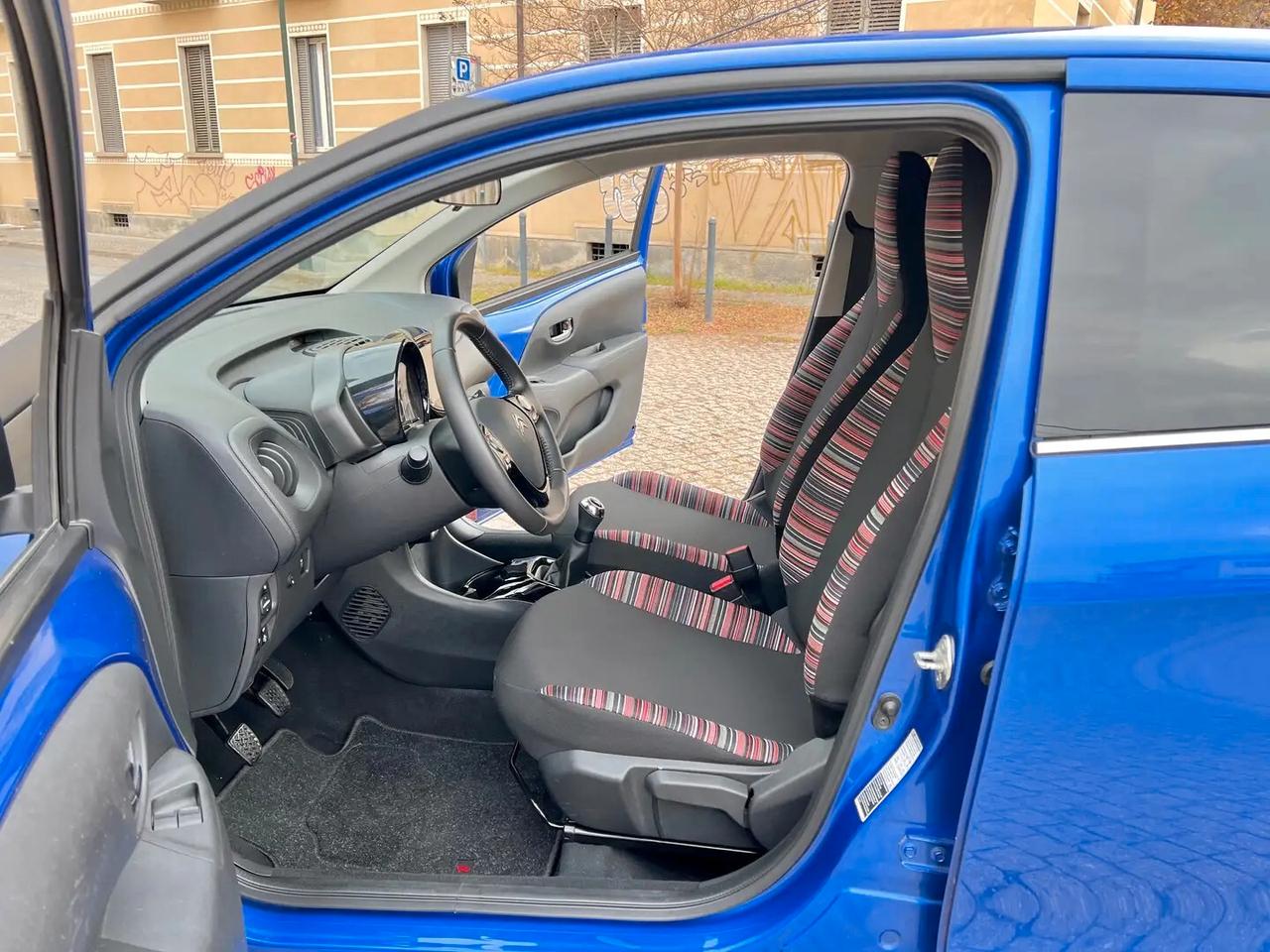 Citroen C1 5 Porte 1.0 VTi 72cv Shine Neopatentati