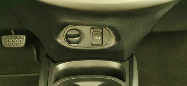 TOYOTA Yaris 1.5 Hybrid 5 porte Business