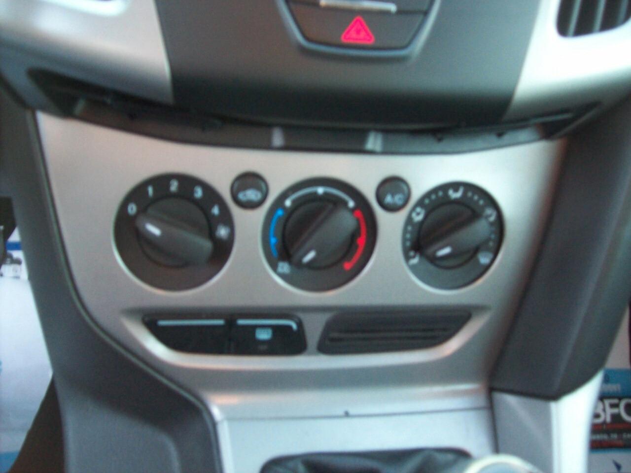 FORD FOCUS 1.6 TDCI BUSINESS "2014"