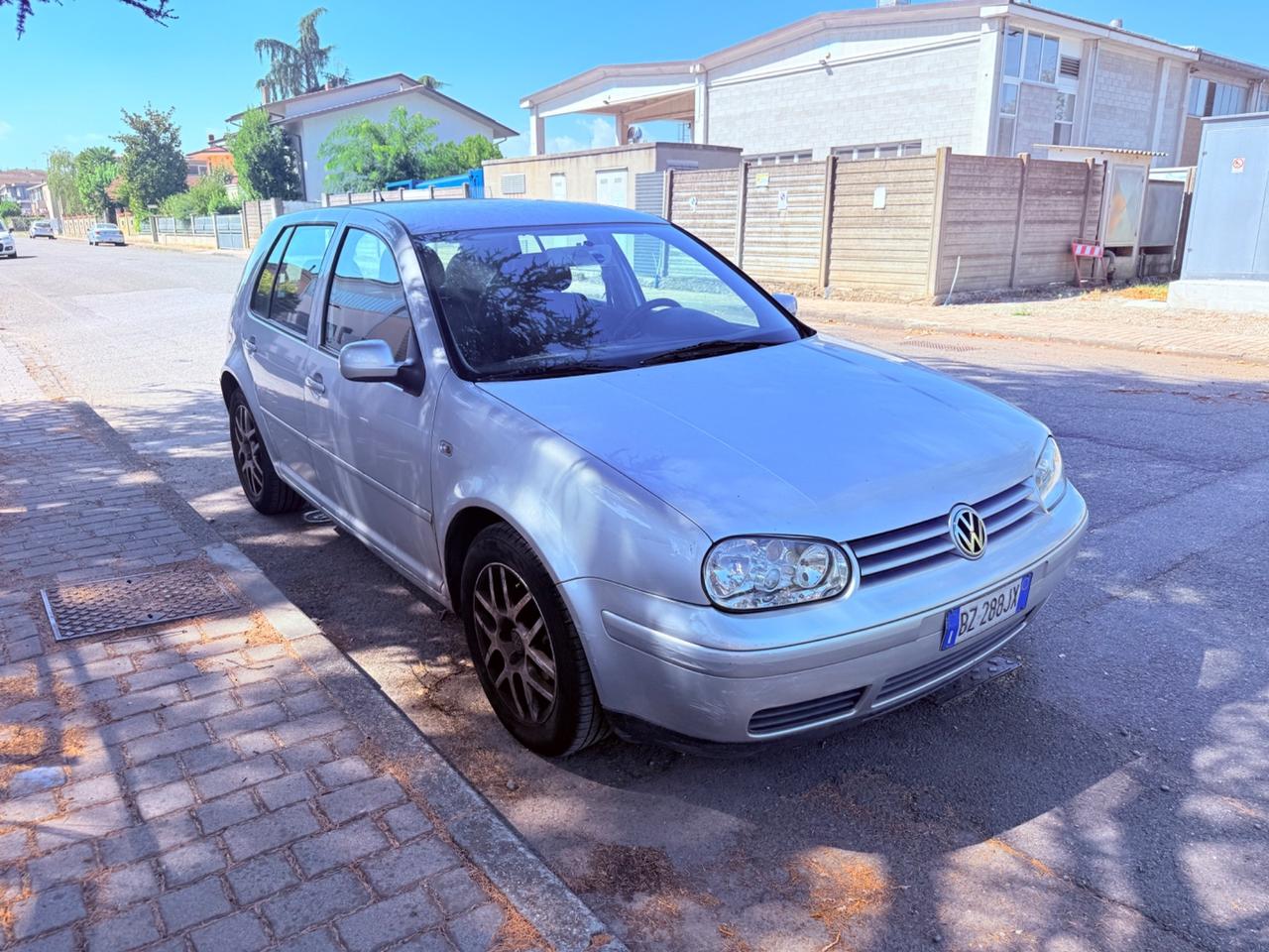 Volkswagen Golf - AUTOMATICA UNICO PROPRIETARIOOOO