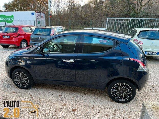 Lancia Ypsilon PLATINUM