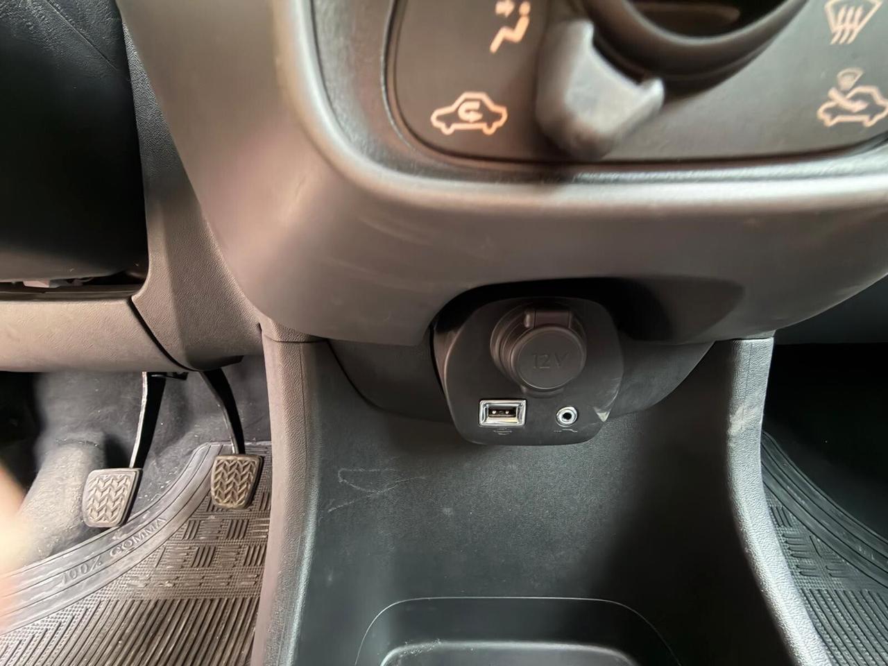 Peugeot 108 5 porte Allure 16.000KM