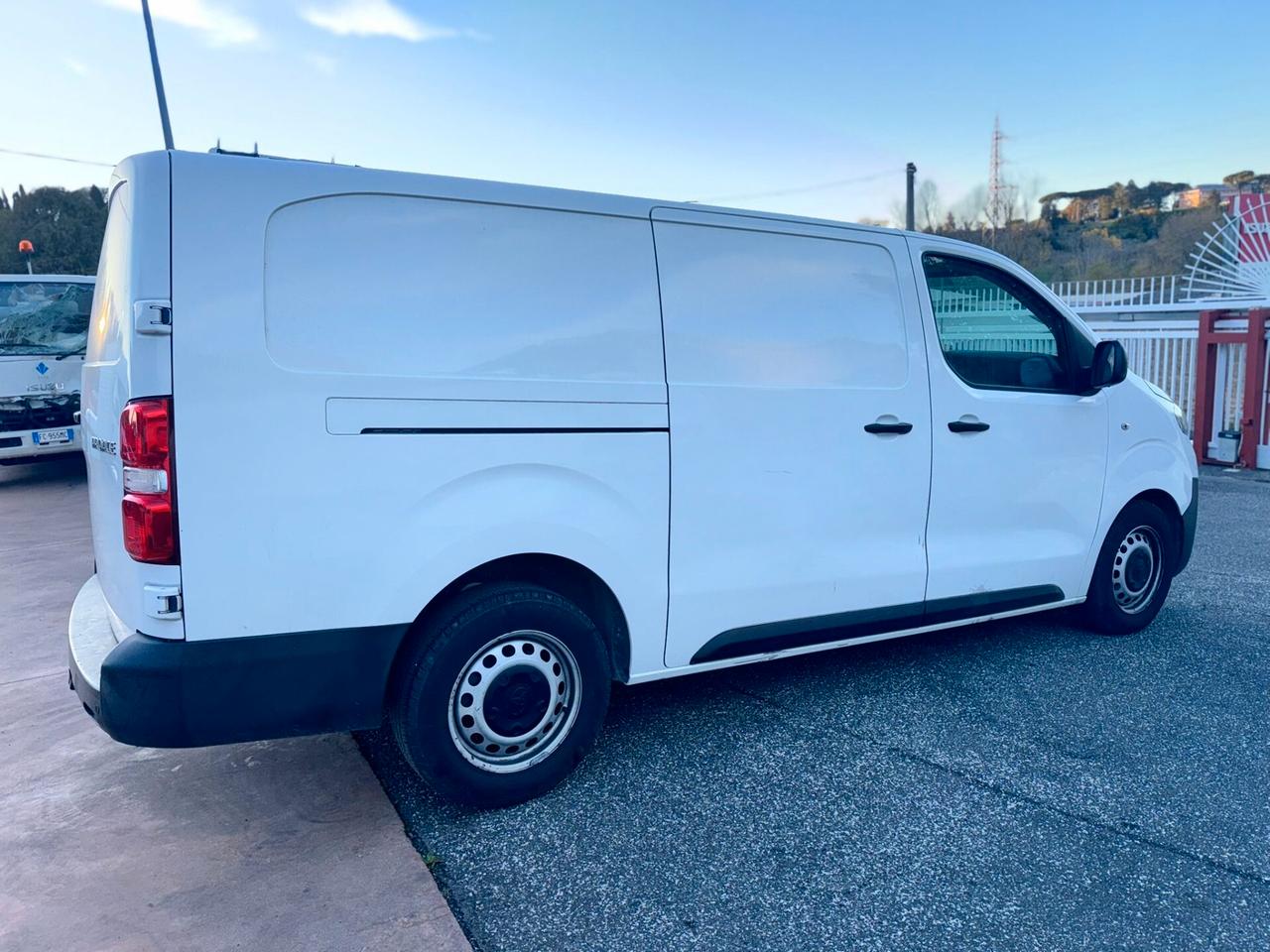 Toyota Proace 2.0D 122cv S&S MT L2 14q Comfort