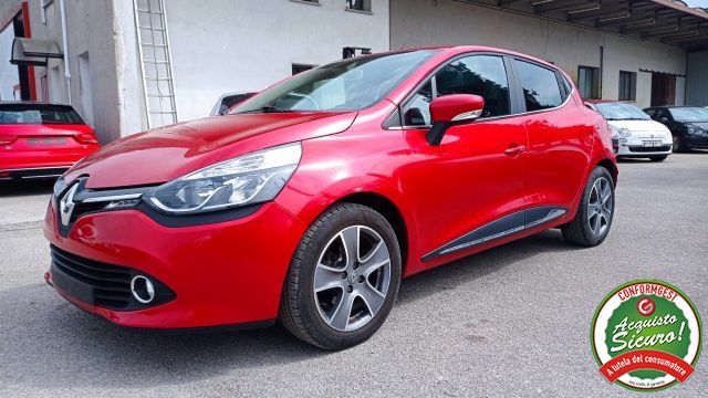 RENAULT Clio 1.2 5 porte Live NEOPATENTATI OK Navigatore