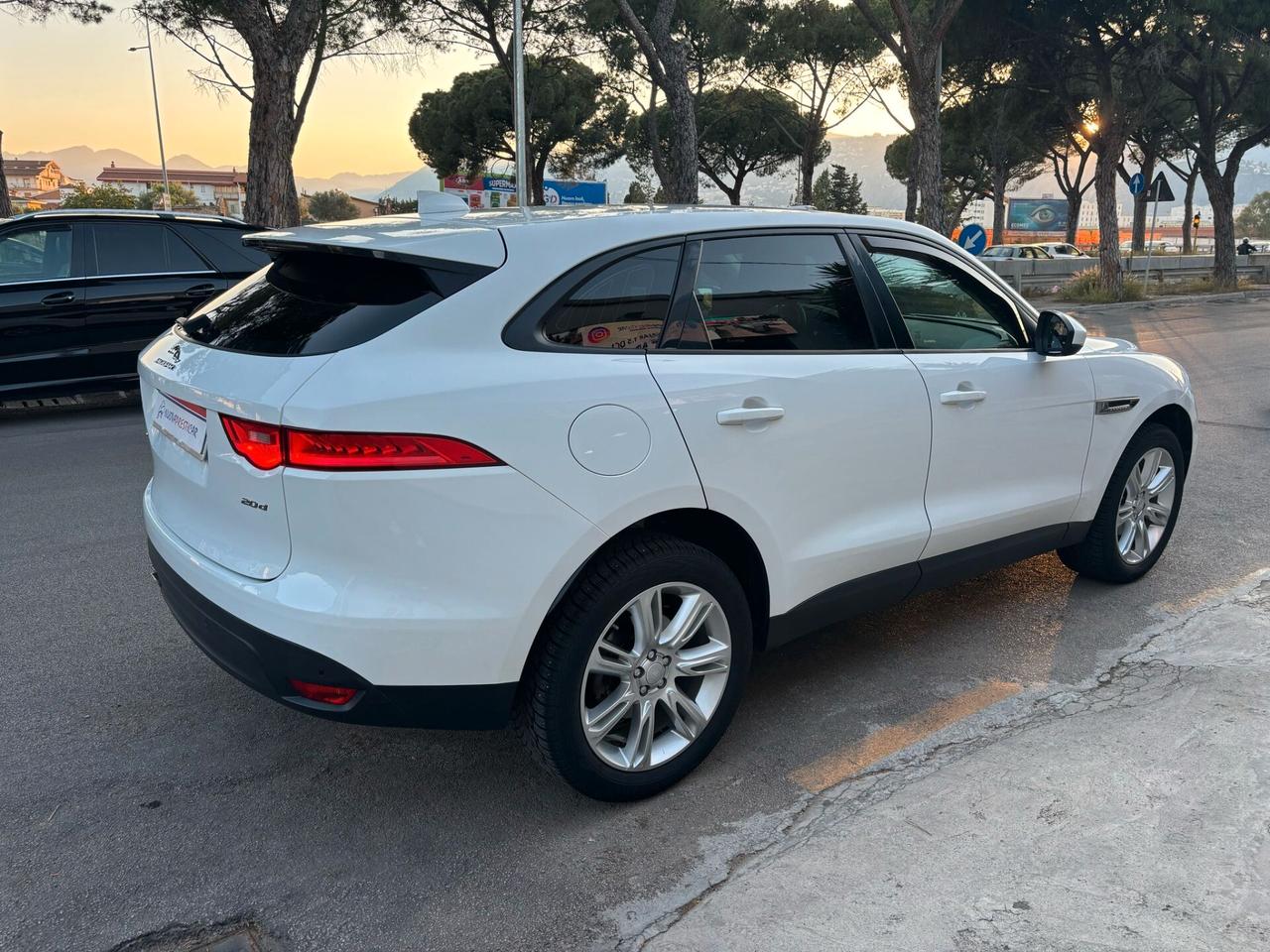 Jaguar F-Pace Jaguar F-Pace 2.0 180CV MOTORE NUOVO