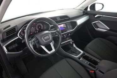 AUDI Q3 Q3 40 TDI quattro S tronic Business