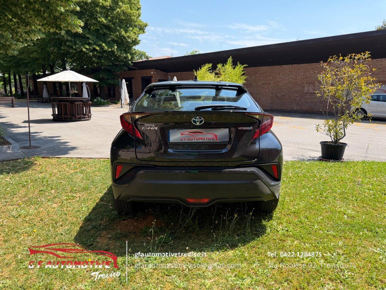 Toyota C-HR 1.8h Business e-cvt