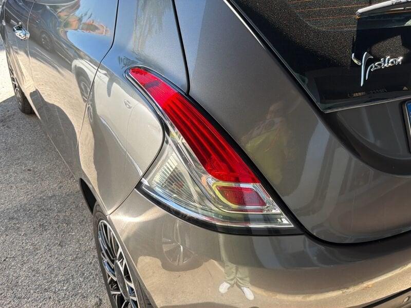 Lancia Ypsilon Ypsilon 1.2 Gold 69cv