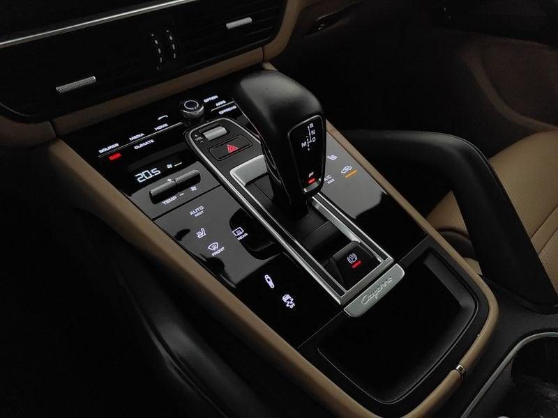 Porsche Cayenne 3.0 V6