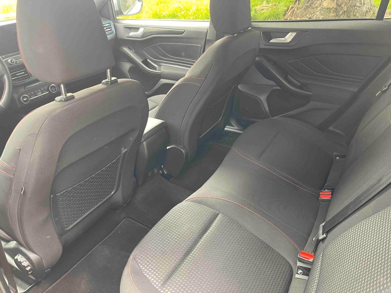 Ford Focus 1.0 EcoBoost Hybrid 125 CV 5p. ST-Line NEOPATENTATI CATENA