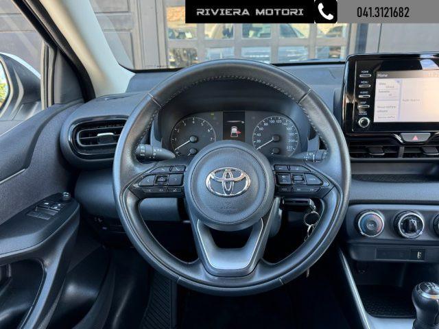 TOYOTA Yaris 1.0 5 porte Active