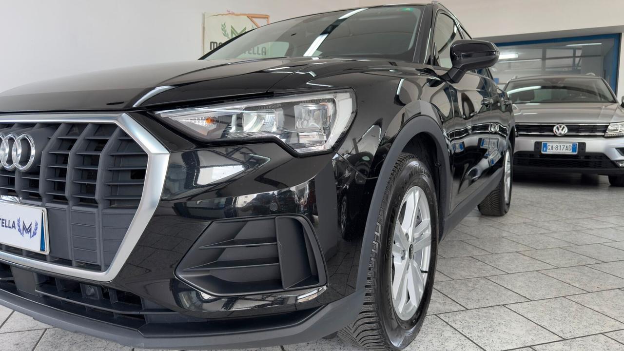 Audi Q3 35 TDI S tronic Business