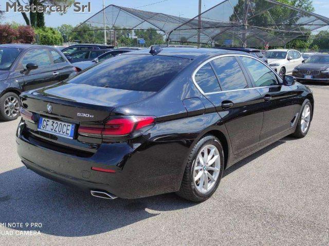 BMW 530 Serie 5 2020 Berlina LCI 530e Business auto - GF32