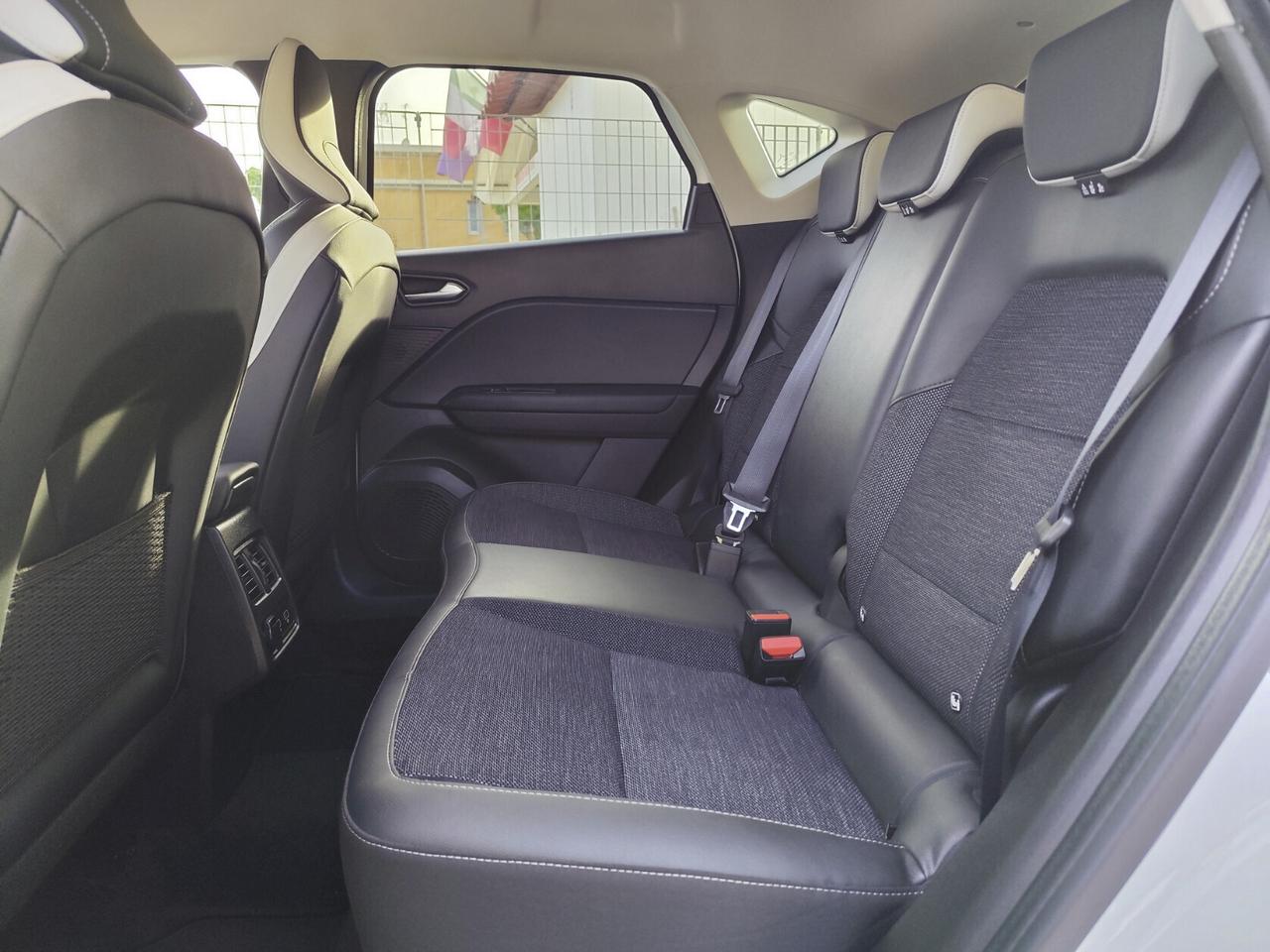 Renault Captur Full Hybrid E-Tech 145 CV Techno