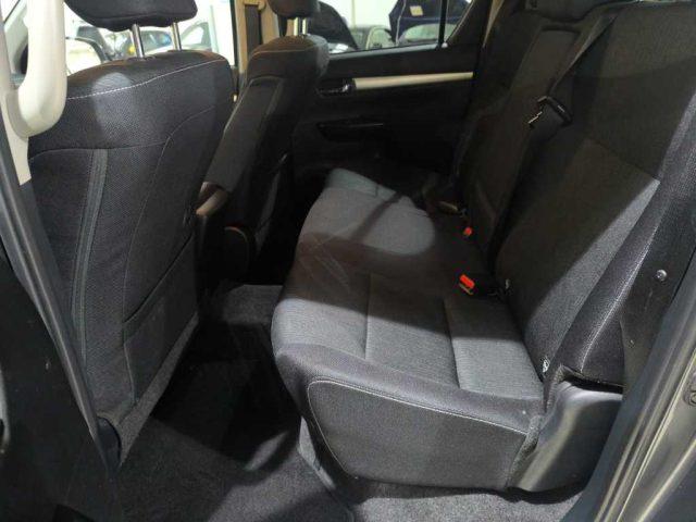 TOYOTA Hilux 4ª serie - 2.4 D-4D A/T 4WD 4 porte Double Cab