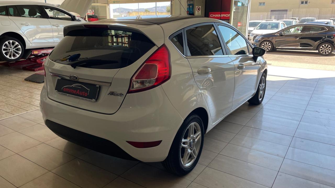 Ford Fiesta 1.5 TDCi 75CV 5 porte Black & White Edition