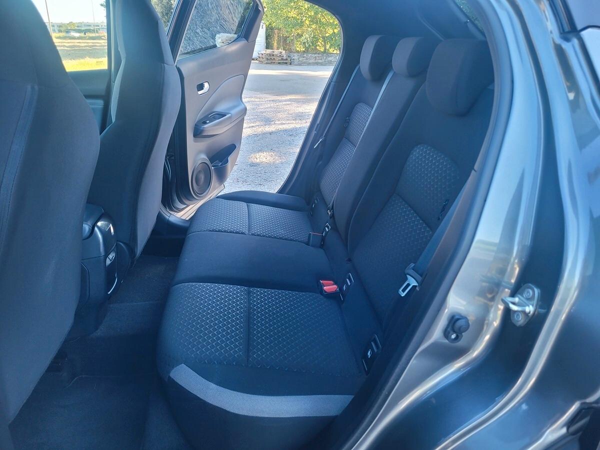 Nissan Juke 1.0 DIG-T 114 CV N-Connecta