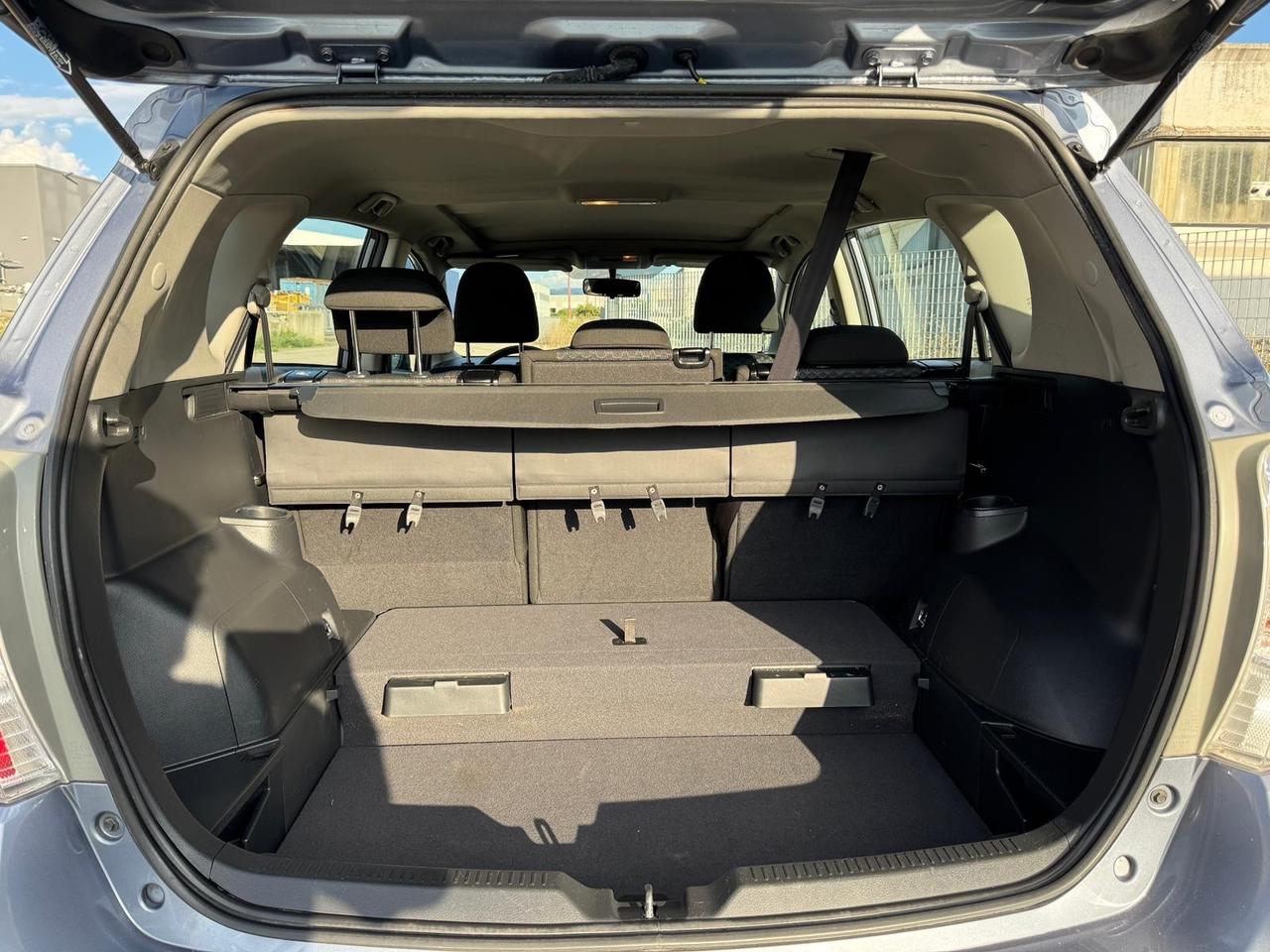 Toyota Verso 2.0 D Sol 146000 km GARANZIA 12 m
