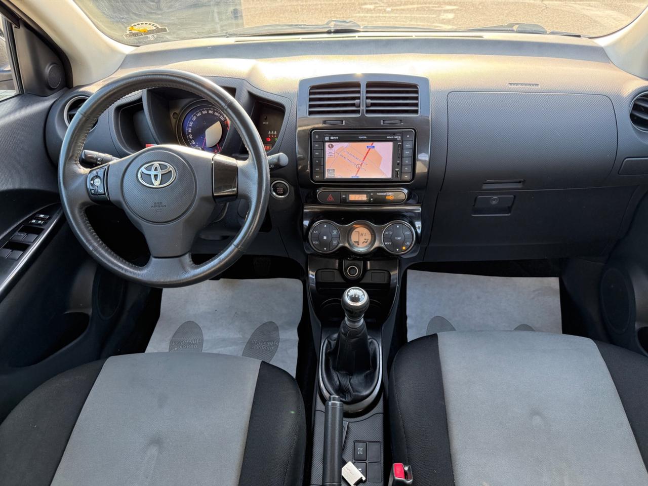 Toyota Urban Cruiser 1.4 D-4D AWD Sol