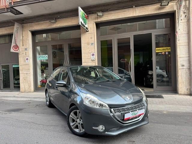 Peugeot 208 1.4 HDi 68 CV 5 porte Allure