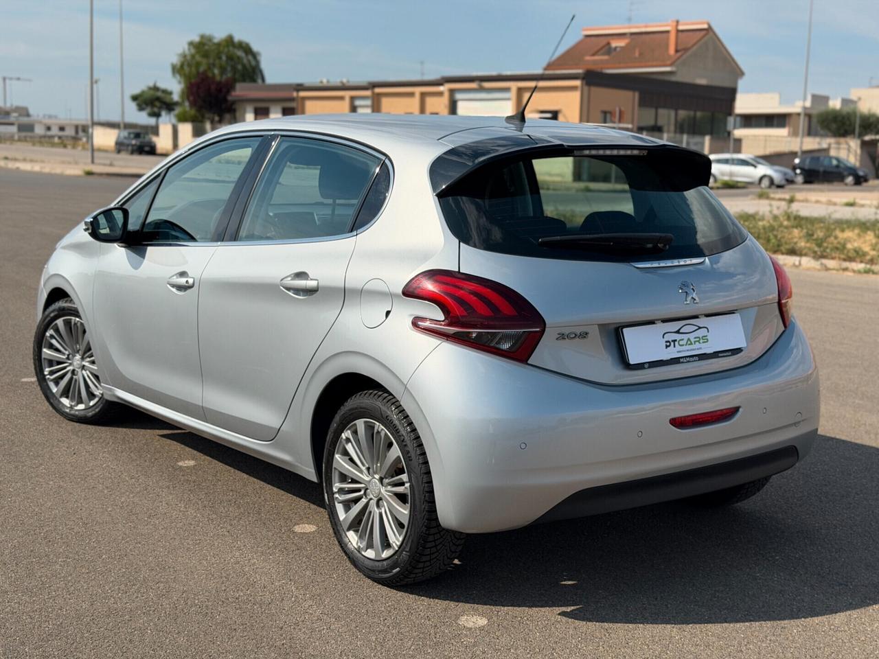 Peugeot 208 1.6 BlueHDi 100cv 5 porte Allure